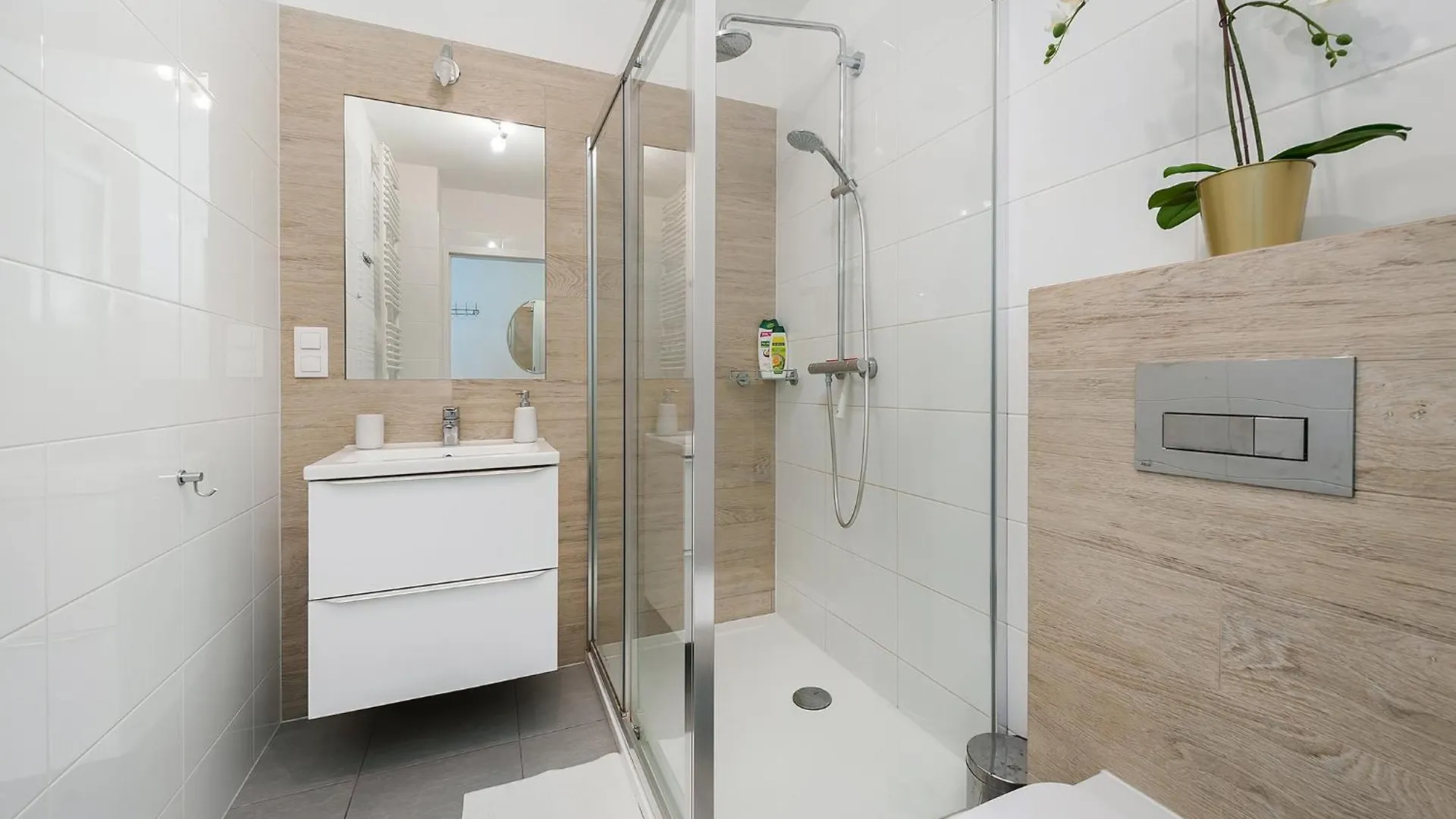 Bella Casa Premium Apartment - 104 Kobierzynska Kraków